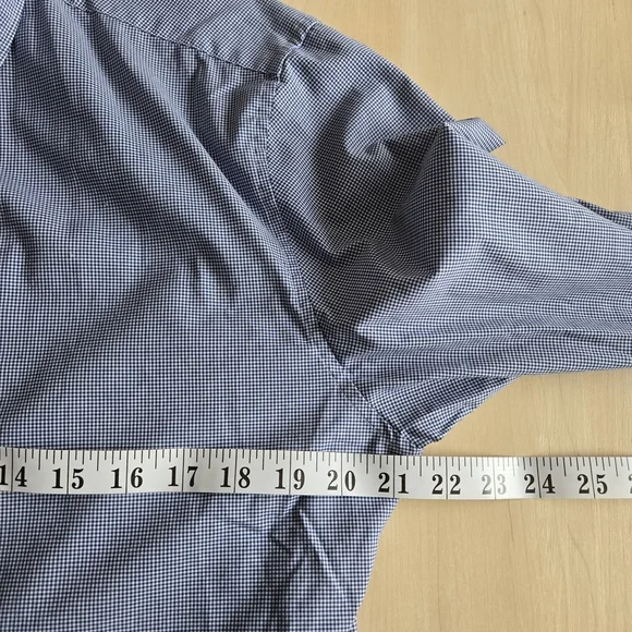 Uniqlo Blue Checkered Dress Shirt - Picture 5 of 8